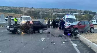 Malatya'da Trafik Kazası: 3 Yaralı