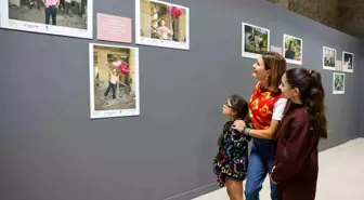 Müteahhit Ceylan Ünsal'dan Kanserle Mücadele Sergisi