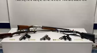 Samsun'da Ruhsatsız Silah ve Çalıntı Motosiklet Ele Geçirildi