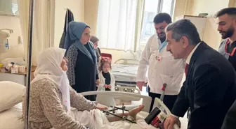 Şırnak Valisi Ekici, Hastanede Tedavi Gören Hastaları Ziyaret Etti