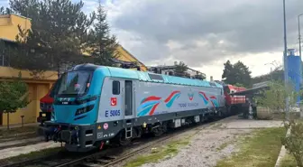 Yerli Elektrikli Lokomotif Tavşanlı Hattında Hizmete Girdi