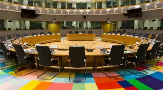 AB Zirvesi Brüksel'de Toplanıyor: Ukrayna, Gazze ve Ekonomi Gündemde