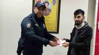 Duyarlı Vatandaş, Unutulan Parayı Sahibine Teslim Etti