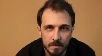 Emrah Altıntoprak kimdir? Kızılcık Şerbeti'nin Mustafa'sı Emrah Altıntoprak kaç yaşında, nereli, kariyeri?