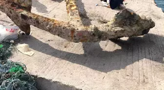 Çanakkale'de Balıkçıların Ağına 3 Tonluk Çapa Takıldı