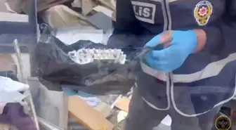 İzmir'de Uyuşturucu Operasyonu: Cezaevi Firarisi Tutuklandı