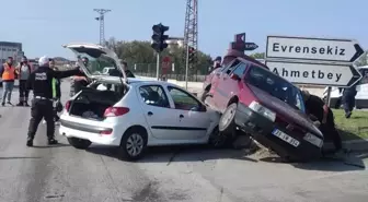 Lüleburgaz'da Trafik Kazası: İki Sürücü Yaralandı