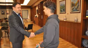 Kütahya Valisi, Başarılı Öğrencileri Ağırladı
