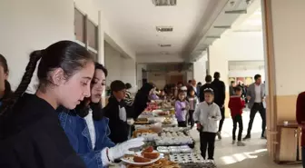 Gazze İçin Umut: Narman'da Yardım Kermesi Düzenlendi