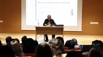 Yabancı Dil Eğitimi Üzerine Konferans Düzenlendi