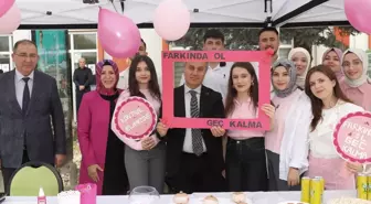 Tokat Gaziosmanpaşa Üniversitesi'nde Meme Kanseri Farkındalık Etkinliği Düzenlendi
