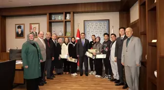 Kütahya Valisi, Başarılı Öğrencileri ve Öğretmenlerini Kabul Etti