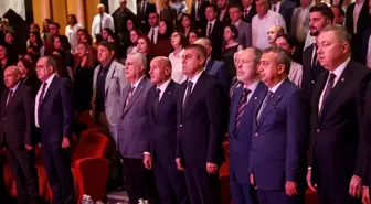 Akdeniz'de en fazla tekstil ihracatı yapan firmalara ödül verildi