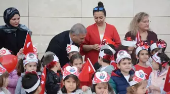 Anadolu Üniversitesi'nde 29 Ekim Cumhuriyet Bayramı Yürüyüşü Düzenlendi