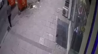 İstanbul'da Fırtına Zor Anlar Yaşattı