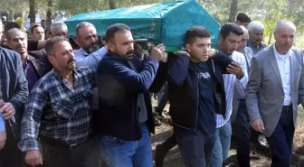 Kahramanmaraş'ta Boşandığı Kadını ve Kayınvalidesini Öldüren Katil Toprağa Verildi