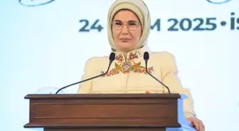 Cumhurbaşkanı Erdoğan'ın eşi Emine Erdoğan, 'Siirtlilerle Buluşma' programında konuştu Açıklaması