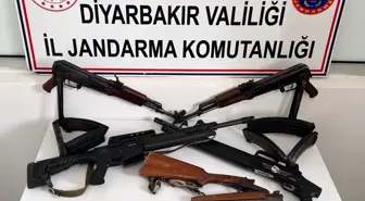 Diyarbakır'da Ruhsatsız Silah ve Mühimmat Ele Geçirildi