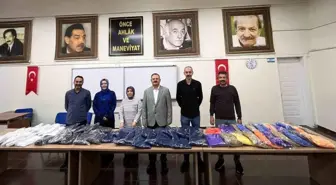 Gediz'de Halk Eğitimi Merkezi'nden İhtiyaç Sahiplerine Kışlık Yardım