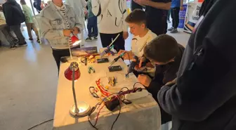 İnegöl'de 'Geleceğin Mucitleri' Temalı Bilim Şenliği Düzenleniyor