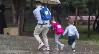 İstanbul'da hangi okullar tatil oldu, ilkokullar, ortaokullar, liseler tatil mi 24 Ekim Cuma?