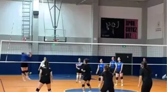 Cumhuriyet Kupası Liseler Arası Voleybol Yarışmaları Bilecik'te Yapıldı