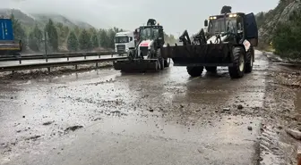 Bilecik'te Şiddetli Yağış Ulaşımı Aksattı