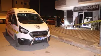 Adana'da Bir Giyim Mağazasına El Yapımı Patlayıcı Atıldı