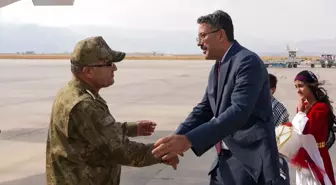 Kara Kuvvetleri Komutanı Metin Tokel Hakkari'de Ziyaretler Yaptı