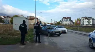 Kütahya'da Otomobil Çarpması: 2 Yaralı