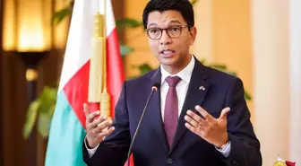 Madagaskar'da devrik Cumhurbaşkanı Rajoelina vatandaşlıktan çıkarıldı