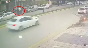 Sakarya'da Yaşlı Kadın Otomobilin Çarpmasıyla Hayatını Kaybetti