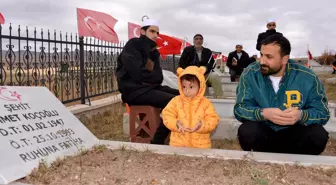 Erzurum'da 32 yıl önce PKK'lı teröristler tarafından katledilen 33 kişi anıldı