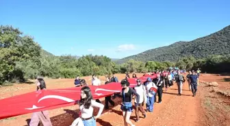 Cumhuriyet Bayramı'nda Saygı Yürüyüşü