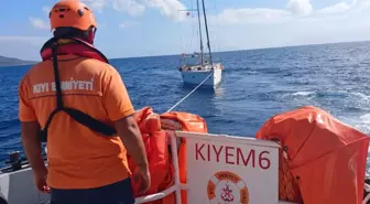 Bodrum'da Makine Arızası Nedeniyle Sürüklenen Tekne Kurtarıldı