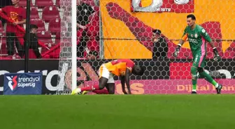 Davinson Sanchez, Trabzonspor Maçında Cezalı Duruma Düştü