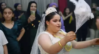 Down Sendromlu Sedanur'un Gelinlik Hayali Gerçekleşti