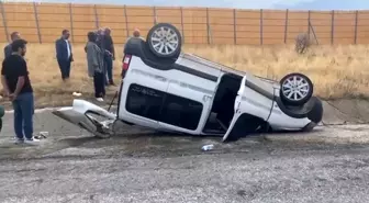Erzincan-Gümüşhane yolunda otomobil kazası: 4 yaralı