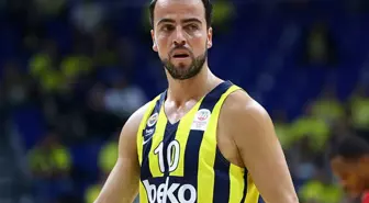 Fenerbahçe'nin kaptanı Melih Mahmutoğlu alkollü yakalandı, ehliyetini kaptırdı