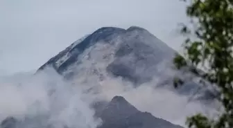 Filipinler'de Kanlaon Yanardağı'nda Patlama