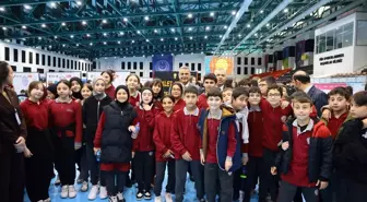 İlkadım Belediye Başkanı Kurnaz, TÜBİTAK Bilim Şenliğini Ziyaret Etti