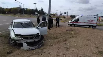 Kırıkkale'de Kafa Kafaya Trafik Kazası: 4 Yaralı