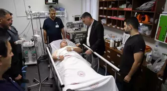 Şanlıurfa'da Nöbet Tutarken Bıçaklı Saldırı: Polis Memuru Yaralandı