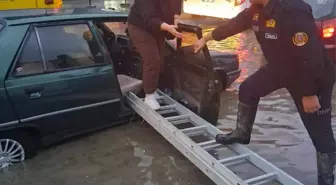 Çanakkale'de Gök Gürültülü Sağanak Hayatı Olumsuz Etkiledi