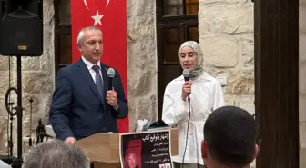 Mahmud Sibeh'in 'Arayan Bulur' Kitabının Tanıtımı Yapıldı