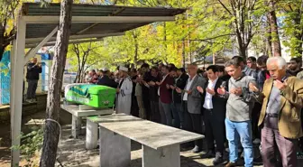 Motosiklet Kazasında Hayatını Kaybeden Genç Kız Son Yolculuğuna Uğurlandı