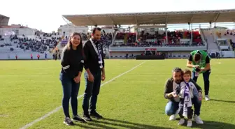 Gebzespor, DMD Hastası Uras Ege İçin Bilet Gelirlerini Bağışladı