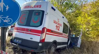 Aksaray'da Ambulans ile Doktorun Aracının Çarpışması: 7 Yaralı