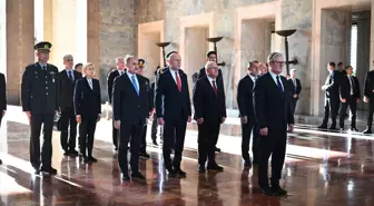 İngiltere Başbakanı Keir Starmer Anıtkabir'i Ziyaret Etti