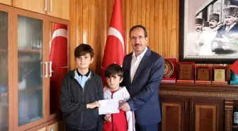 Küçük Yaşta Büyük Vicdan: Ömer ve Selim Parlak Kardeşlerin Bağışı